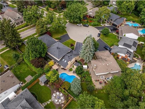 306 Oakwood Court, Burlington, ON 