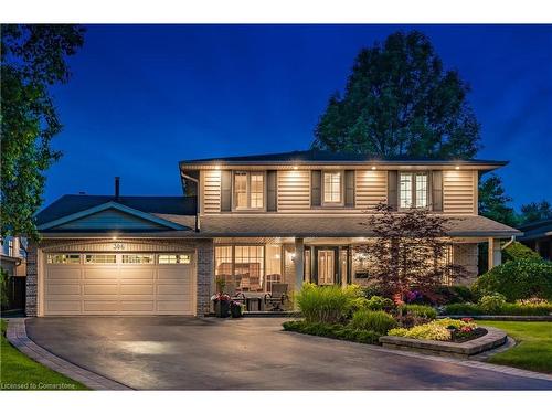 306 Oakwood Court, Burlington, ON - Outdoor With Facade