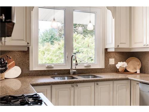 306 Oakwood Court, Burlington, ON - Indoor Photo Showing Kitchen With Double Sink