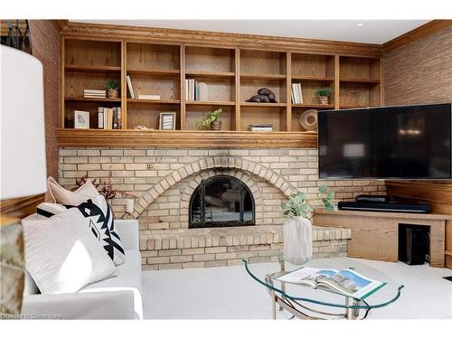 306 Oakwood Court, Burlington, ON - Indoor Photo Showing Living Room With Fireplace