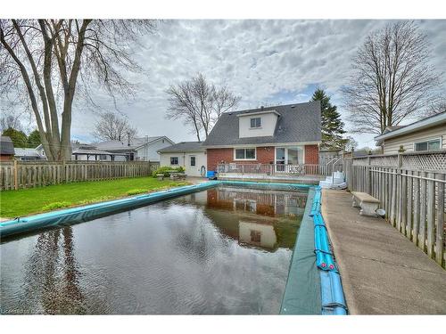 325 Brookfield Boulevard, Dunnville, ON - Outdoor With Backyard