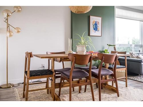 404-467 Charlton Avenue E, Hamilton, ON - Indoor Photo Showing Dining Room