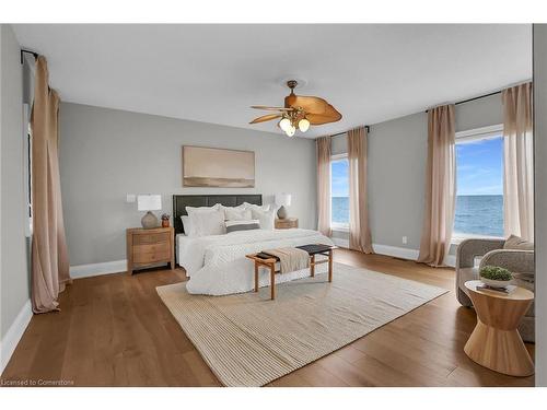 45 Lakegate Drive, Stoney Creek, ON - Indoor Photo Showing Bedroom