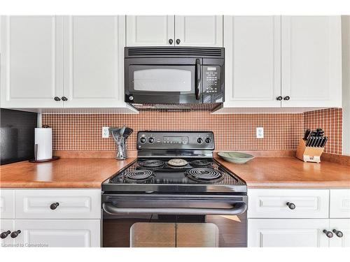 4-362 Plains Road E, Burlington, ON - Indoor Photo Showing Kitchen