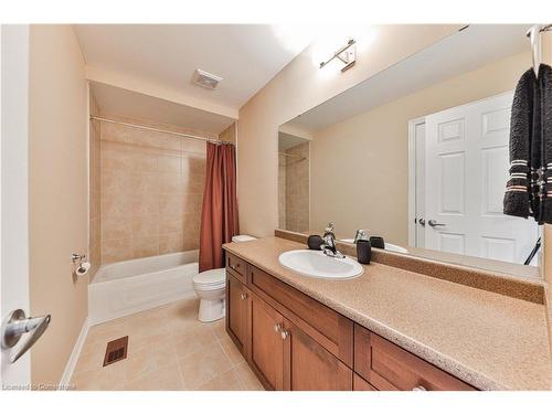 4-362 Plains Road E, Burlington, ON - Indoor Photo Showing Bathroom