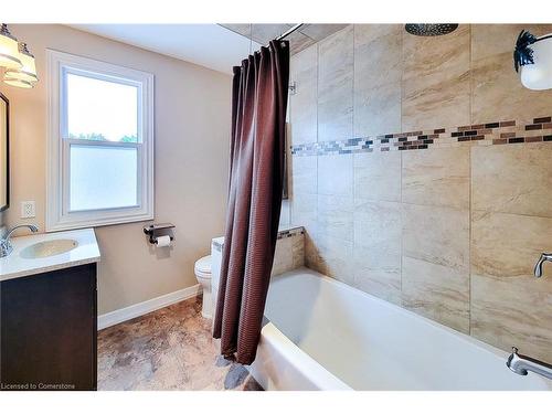 4553 Ontario Street, Beamsville, ON - Indoor Photo Showing Bathroom