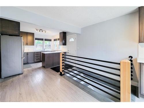 4553 Ontario Street, Beamsville, ON - Indoor Photo Showing Kitchen