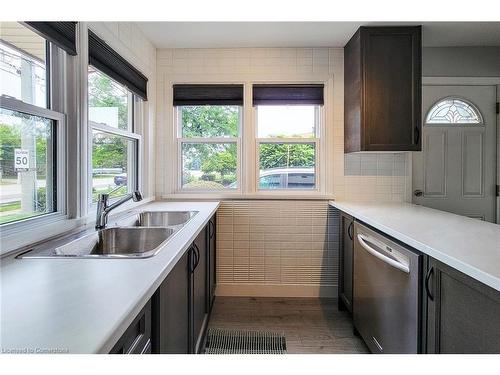 4553 Ontario Street, Beamsville, ON - Indoor Photo Showing Kitchen With Double Sink