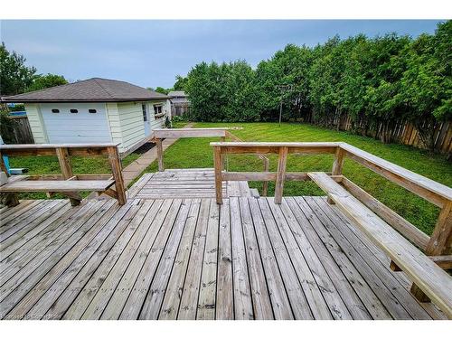 4553 Ontario Street, Beamsville, ON - Outdoor With Deck Patio Veranda