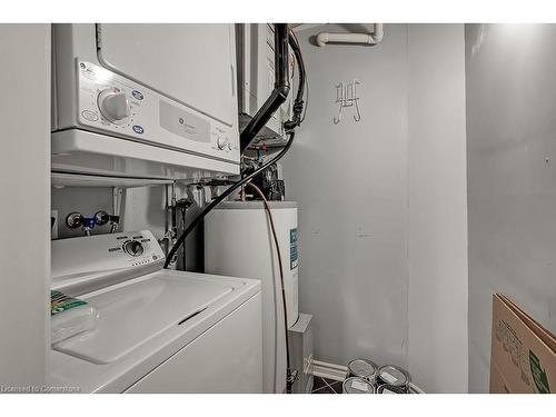 309-4003 Kilmer Drive, Burlington, ON - Indoor Photo Showing Laundry Room