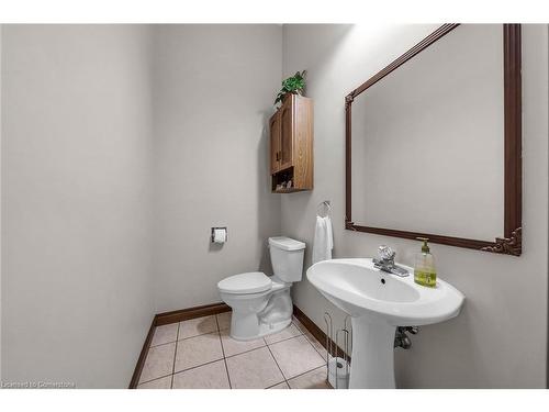 3 Shoreline Crescent, Grimsby, ON - Indoor Photo Showing Bathroom