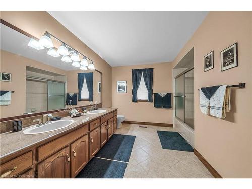 3 Shoreline Crescent, Grimsby, ON - Indoor Photo Showing Bathroom