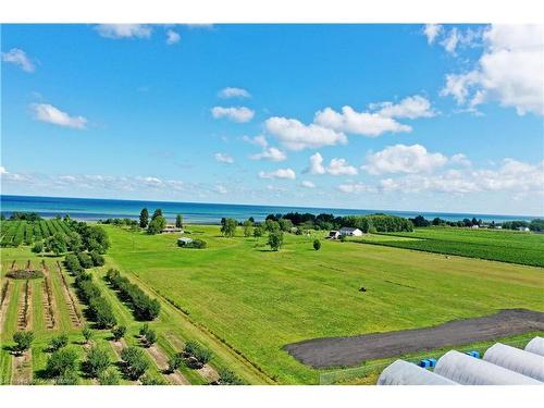 4921 Sann Road N, Beamsville, ON - Outdoor With Body Of Water With View