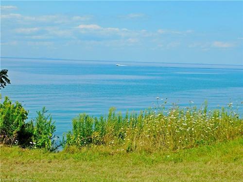 4921 Sann Road N, Beamsville, ON - Outdoor With Body Of Water With View