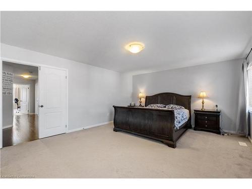 31 Cook Street, Binbrook, ON - Indoor Photo Showing Bedroom