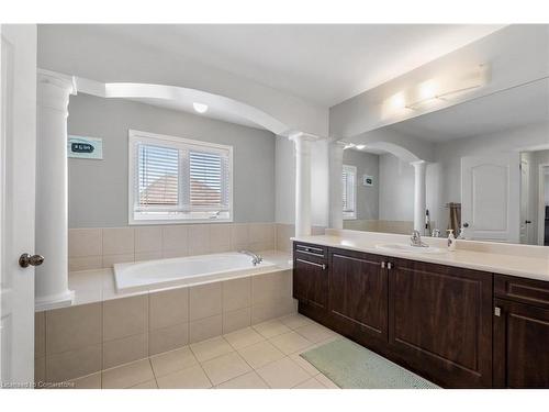 31 Cook Street, Binbrook, ON - Indoor Photo Showing Bathroom