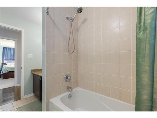 31 Cook Street, Binbrook, ON - Indoor Photo Showing Bathroom