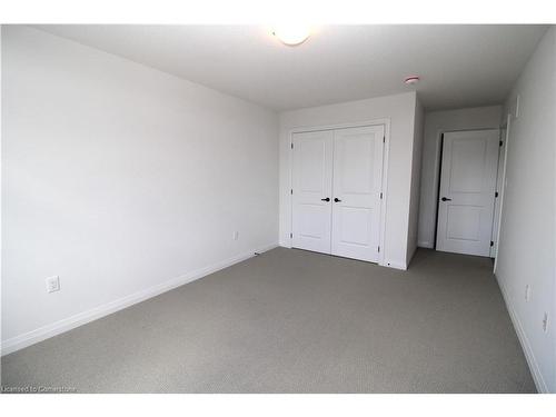 36 Holder Drive, Brantford, ON - Indoor Photo Showing Other Room