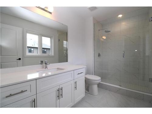 36 Holder Drive, Brantford, ON - Indoor Photo Showing Bathroom