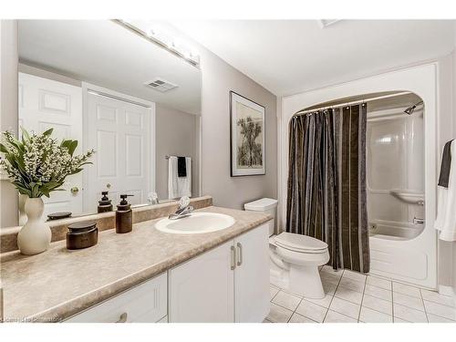 403B-216 Plains Road W, Burlington, ON - Indoor Photo Showing Bathroom