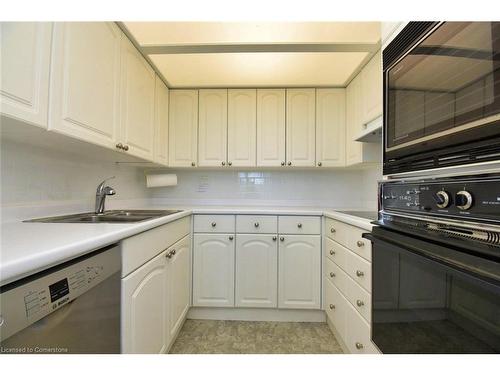 602-180 Limeridge Road W, Hamilton, ON - Indoor Photo Showing Kitchen With Double Sink