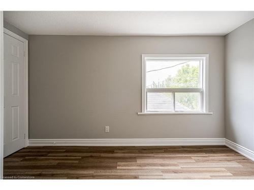 26 Cambridge Avenue, Hamilton, ON - Indoor Photo Showing Other Room