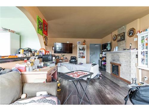 4710 Drummond Road, Niagara Falls, ON - Indoor Photo Showing Living Room With Fireplace