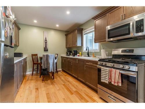 4710 Drummond Road, Niagara Falls, ON - Indoor Photo Showing Kitchen