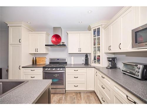 226 Woolverton Road, Grimsby, ON - Indoor Photo Showing Kitchen