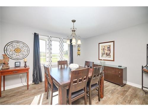 226 Woolverton Road, Grimsby, ON - Indoor Photo Showing Dining Room