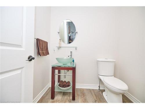 226 Woolverton Road, Grimsby, ON - Indoor Photo Showing Bathroom