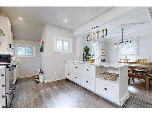 117 Elmview Street W, Welland, ON - Indoor Photo Showing Kitchen