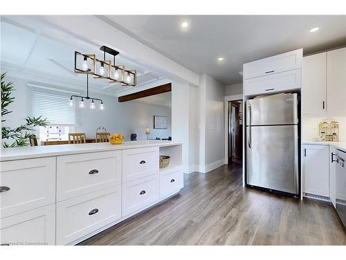 117 Elmview Street W, Welland, ON - Indoor Photo Showing Kitchen