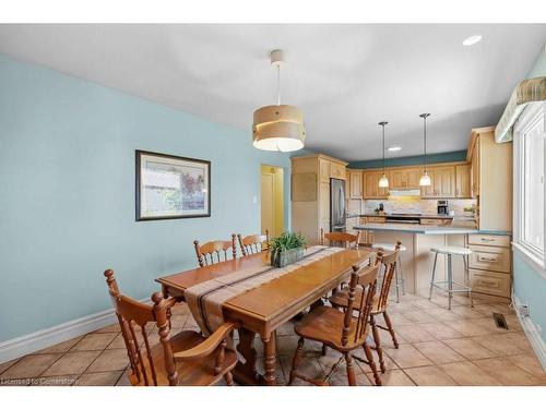 578 Millgrove Side Road, Waterdown, ON - Indoor Photo Showing Dining Room