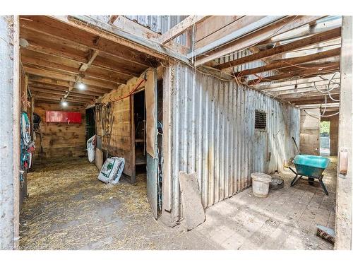 578 Millgrove Side Road, Waterdown, ON - Indoor Photo Showing Basement