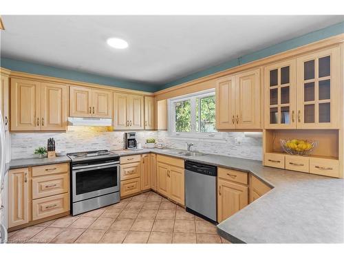 578 Millgrove Side Road, Waterdown, ON - Indoor Photo Showing Kitchen