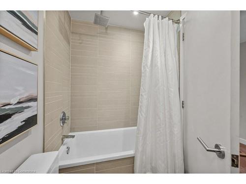 703-25 Stafford Street, Toronto, ON - Indoor Photo Showing Bathroom