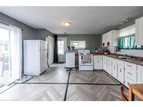 3694 #3 Highway, Haldimand, ON - Indoor Photo Showing Kitchen With Double Sink