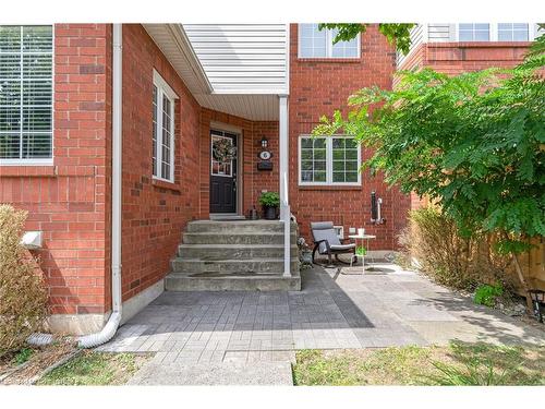 6-100 Beddoe Drive, Hamilton, ON - Outdoor