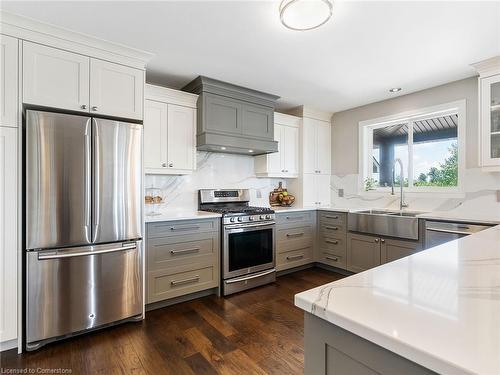 1414 Sandusk Road, Jarvis, ON - Indoor Photo Showing Kitchen With Double Sink With Upgraded Kitchen