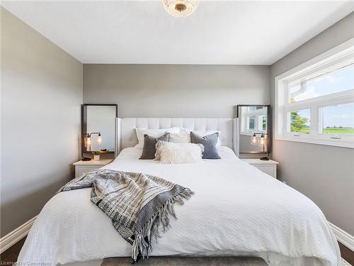 1414 Sandusk Road, Jarvis, ON - Indoor Photo Showing Bedroom