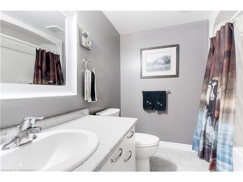 304-2040 Cleaver Avenue, Burlington, ON - Indoor Photo Showing Bathroom