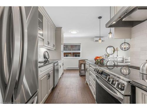 303-350 Concession Street, Hamilton, ON - Indoor Photo Showing Kitchen With Stainless Steel Kitchen With Upgraded Kitchen