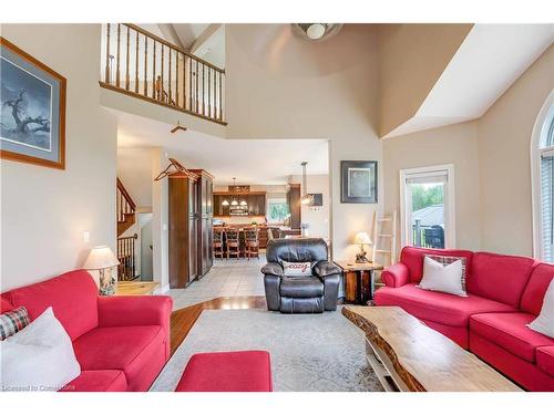 465 Carrie Avenue, Ridgeway, ON - Indoor Photo Showing Living Room