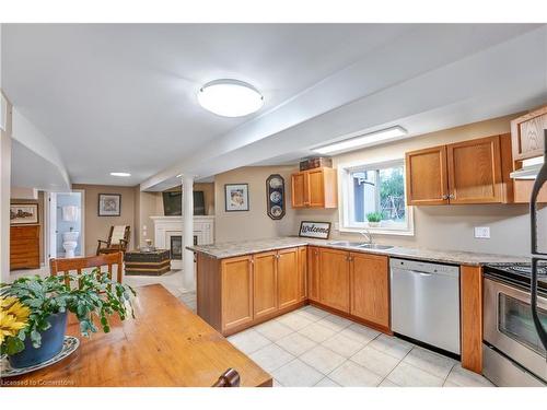 465 Carrie Avenue, Ridgeway, ON - Indoor Photo Showing Kitchen With Double Sink