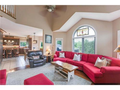 465 Carrie Avenue, Ridgeway, ON - Indoor Photo Showing Living Room