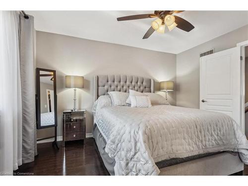 41-515 Winston Road, Grimsby, ON - Indoor Photo Showing Bedroom