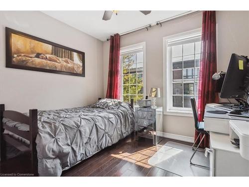 41-515 Winston Road, Grimsby, ON - Indoor Photo Showing Bedroom