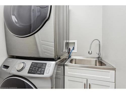 41-515 Winston Road, Grimsby, ON - Indoor Photo Showing Laundry Room