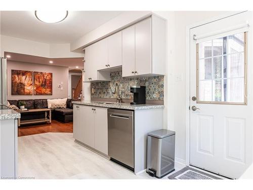 3-94 Huntingwood Avenue, Hamilton, ON - Indoor Photo Showing Kitchen